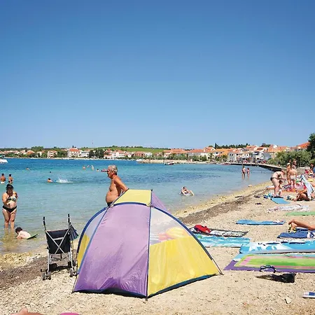 In With Wifi アパート *