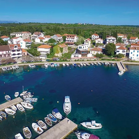 In With Wifi アパート